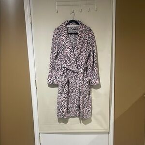PJ Salvage Leopard Print Plush Robe Women's Size Small